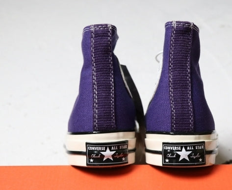 Les baskets Converse Femme se distinguent par leur design iconique et leur esthétique vintage. exceptionnel les couleurs de l'Amérique