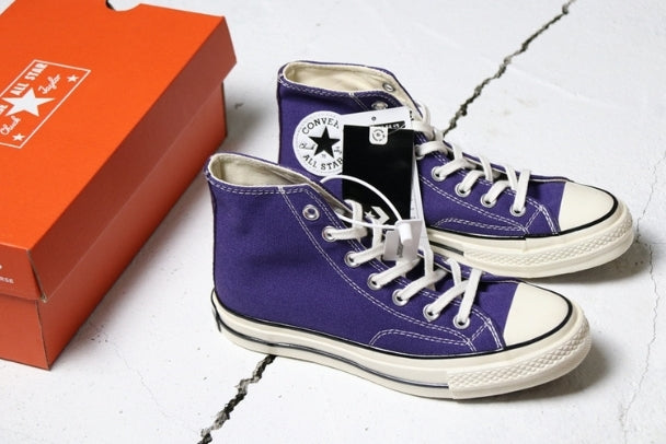 Les baskets Converse Femme se distinguent par leur design iconique et leur esthétique vintage. exceptionnel les couleurs de l'Amérique