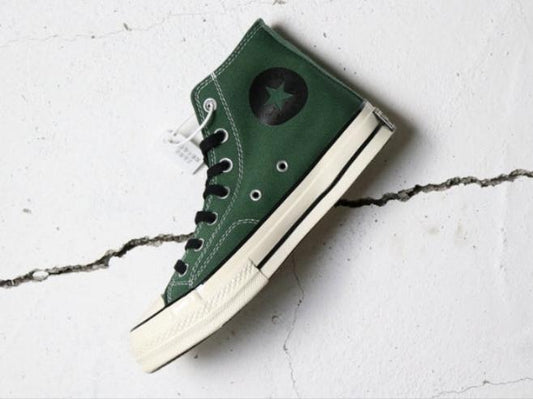 Les baskets Converse Femme se distinguent par leur design iconique et leur esthétique vintage. exceptionnel les couleurs de l'Amérique