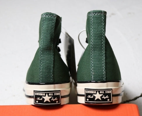 Les baskets Converse Femme se distinguent par leur design iconique et leur esthétique vintage. exceptionnel les couleurs de l'Amérique