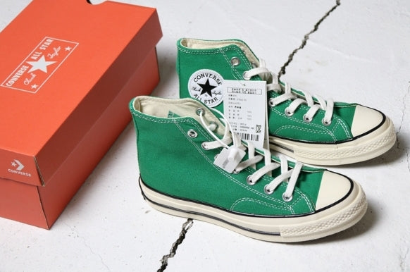 Les baskets Converse Femme se distinguent par leur design iconique et leur esthétique vintage. exceptionnel les couleurs de l'Amérique