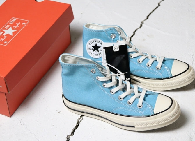 Les baskets Converse Femme se distinguent par leur design iconique et leur esthétique vintage. exceptionnel les couleurs de l'Amérique
