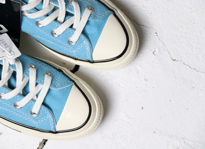 Les baskets Converse Femme se distinguent par leur design iconique et leur esthétique vintage. exceptionnel les couleurs de l'Amérique