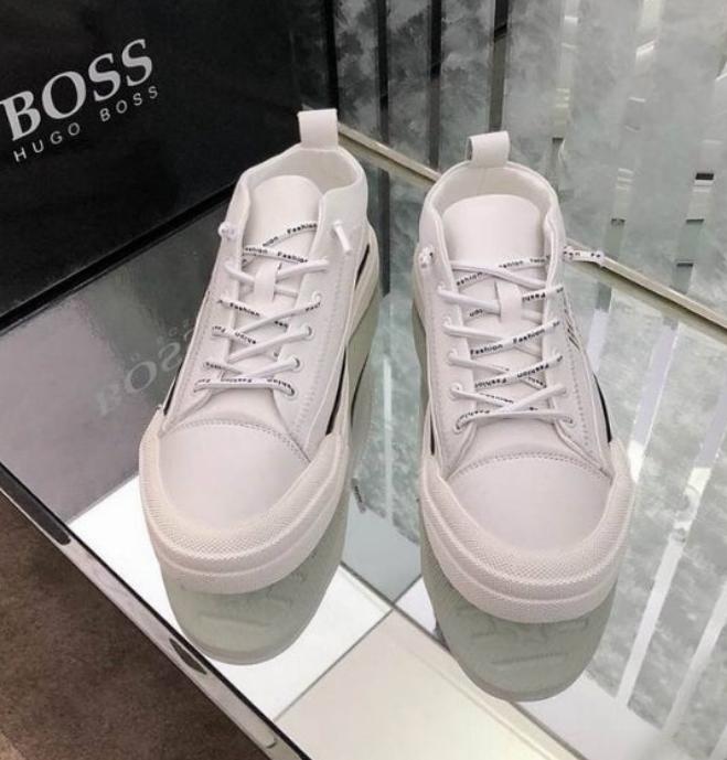  les chaussures Hugo boss femme Résultats de l'évolution emblématique de la marque Hugo   de Hugo Boss à  style et sophistication.