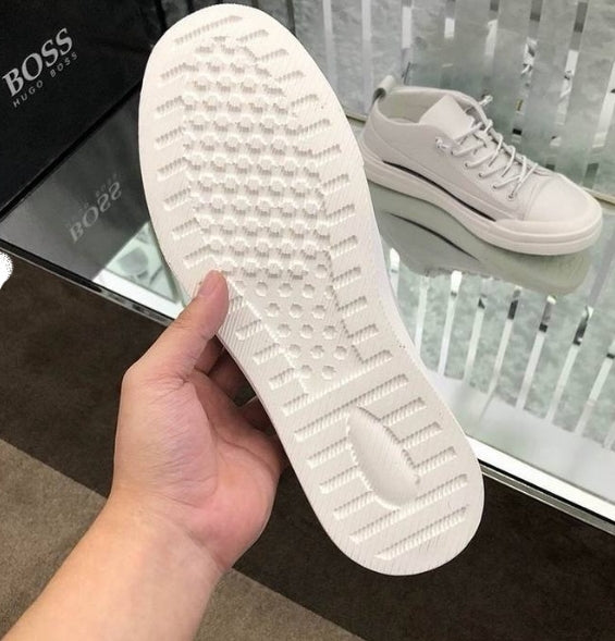  les chaussures Hugo boss femme Résultats de l'évolution emblématique de la marque Hugo   de Hugo Boss à  style et sophistication.