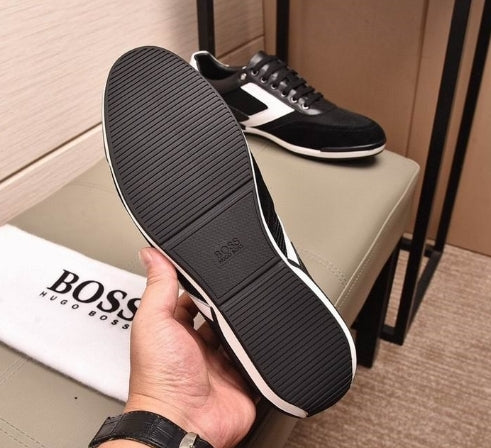  les chaussures Hugo boss femme Résultats de l'évolution emblématique de la marque Hugo Boss, les chaussures Hugo Boss Femme sont un témoignage de l'engagement de Hugo Boss à combiner style et sophistication.
