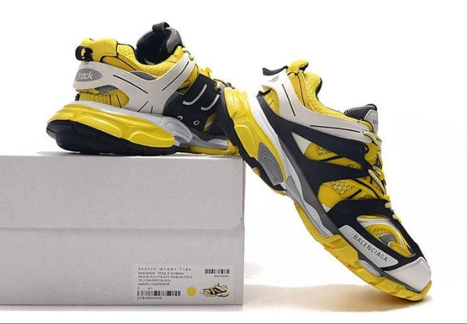 les sneakers Balenciaga Triple S "Beige Green Yellow" Femme sont un témoignage de l'engagement de Balenciaga à combiner style et innovation.
