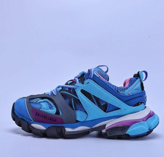 les sneakers Balenciaga Triple S "Beige Green Yellow" Femme sont un témoignage de l'engagement de Balenciaga à combiner style et innovation.