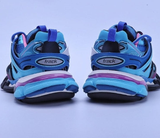 les sneakers Balenciaga Triple S "Beige Green Yellow" Femme sont un témoignage de l'engagement de Balenciaga à combiner style et innovation.
