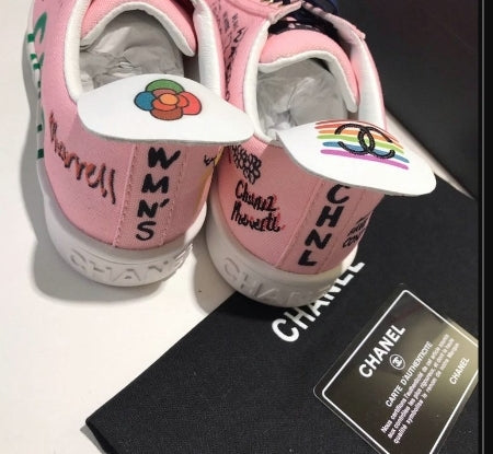 les sneakers Chanel Femme sont un témoignage de l'engagement de Chanel à combiner style et sophistication. Exceptionnel avant-gardistes 