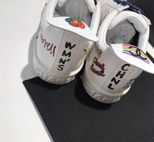 les sneakers Chanel Femme sont un témoignage de l'engagement de Chanel à combiner style et sophistication. Exceptionnel avant-gardistes 