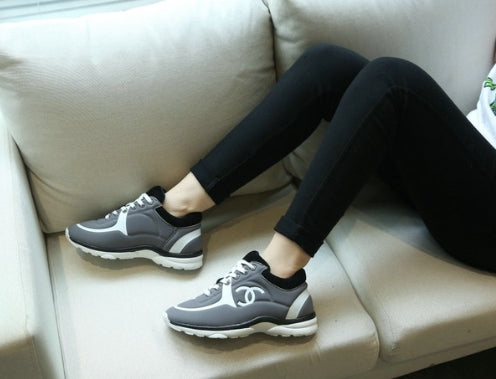 les sneakers Chanel Femme sont un témoignage de l'engagement de Chanel à combiner style et sophistication. Exceptionnel avant-gardistes 