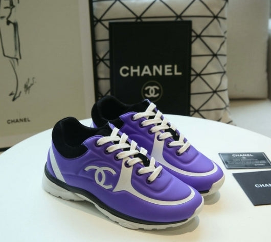 les sneakers Chanel Femme sont un témoignage de l'engagement de Chanel à combiner style et sophistication. Exceptionnel avant-gardistes 