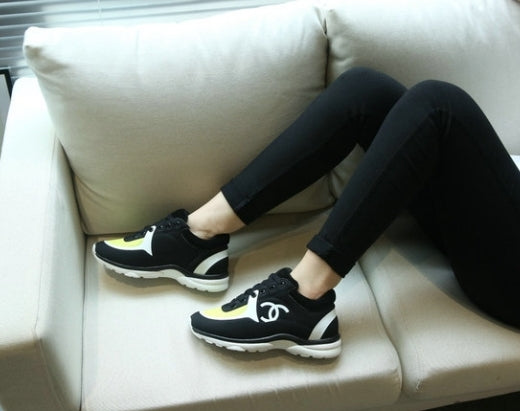 les sneakers Chanel Femme sont un témoignage de l'engagement de Chanel à combiner style et sophistication. Exceptionnel avant-gardistes