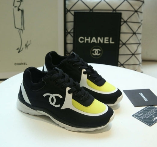 les sneakers Chanel Femme sont un témoignage de l'engagement de Chanel à combiner style et sophistication. Exceptionnel avant-gardistes 