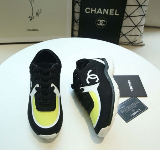 les sneakers Chanel Femme sont un témoignage de l'engagement de Chanel à combiner style et sophistication. Exceptionnel avant-gardistes 