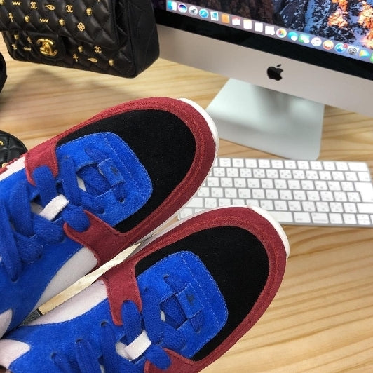 les sneakers Chanel Femme sont un témoignage de l'engagement de Chanel à combiner style et sophistication. Exceptionnel avant-gardistes 