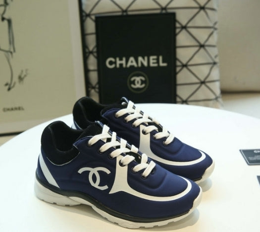 les sneakers Chanel Femme sont un témoignage de l'engagement de Chanel à combiner style et sophistication. Exceptionnel avant-gardistes 