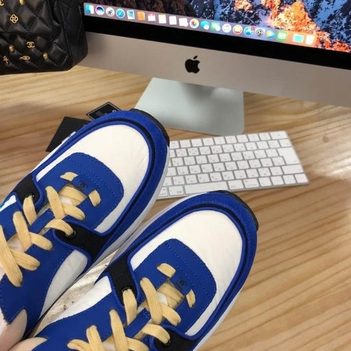 les sneakers Chanel Femme sont un témoignage de l'engagement de Chanel à combiner style et sophistication. Exceptionnel avant-gardistes 