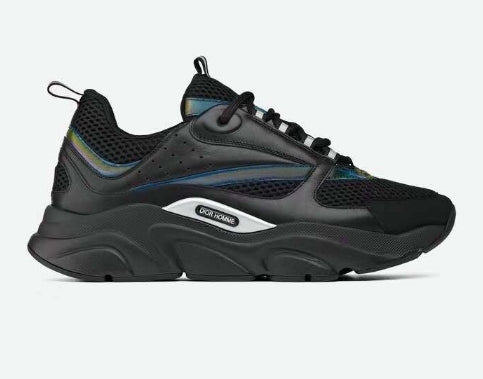 Les sneakers Dior Femme incarnent l’alliance parfaite entre élégance intemporelle et design contemporain. Exceptionnel avant-gardistes 