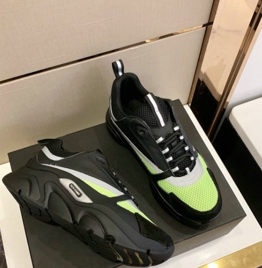 Les sneakers Dior Femme incarnent l’alliance parfaite entre élégance intemporelle et design contemporain. Exceptionnel avant-gardistes 
