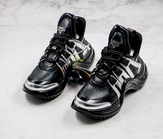 Les sneakers Louis Vuitton Archlight Femme représentent l’équilibre parfait entre l’élégance emblématique et l’innovation stylistique.