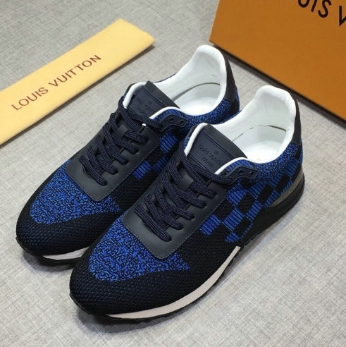 Les sneakers Louis Vuitton Low Femme représentent l’équilibre parfait entre l’élégance emblématique et l’innovation stylistique.