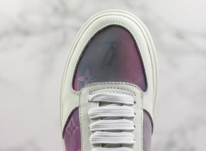 Les sneakers Louis Vuitton Low Femme représentent l’équilibre parfait entre l’élégance emblématique et l’innovation stylistique.