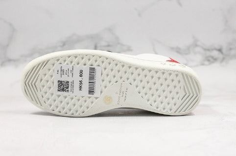 Les sneakers Louis Vuitton Low Femme représentent l’équilibre parfait entre l’élégance emblématique et l’innovation stylistique.