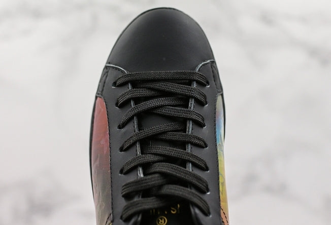 Les sneakers Louis Vuitton Low Femme représentent l’équilibre parfait entre l’élégance emblématique et l’innovation stylistique.