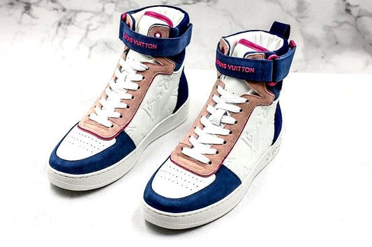 Les sneakers Louis Vuitton Femme représentent l’équilibre parfait entre l’élégance emblématique et l’innovation stylistique.