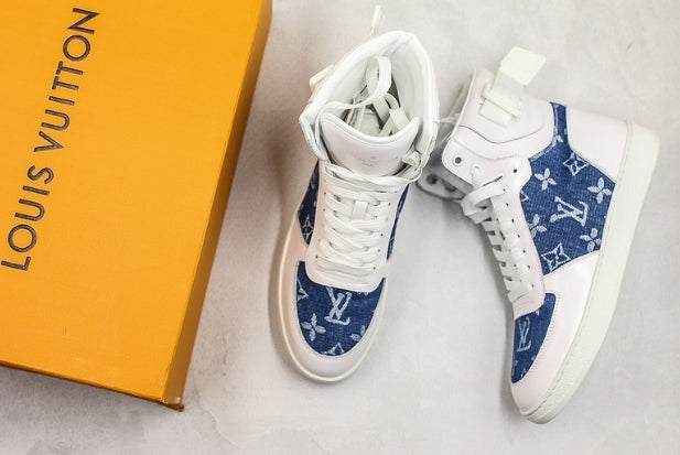 Les sneakers Louis Vuitton Femme représentent l’équilibre parfait entre l’élégance emblématique et l’innovation stylistique.