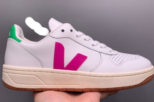 Women's Veja Shoe