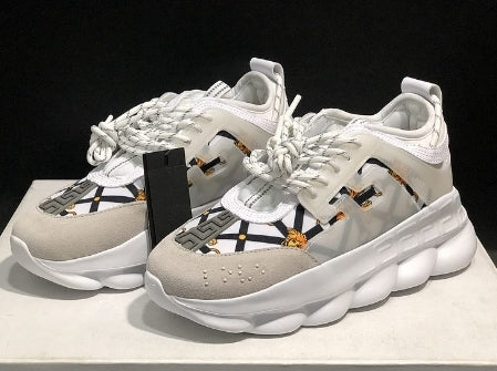 les sneakers Versace Femme sont un témoignage de l'engagement de Versace à combiner style et extravagance. Exceptionnel 