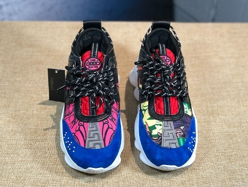 les sneakers Versace Femme sont un témoignage de l'engagement de Versace à combiner style et extravagance. Exceptionnel 