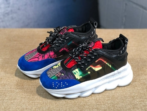 les sneakers Versace Femme sont un témoignage de l'engagement de Versace à combiner style et extravagance. Exceptionnel 