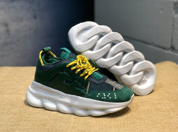 les sneakers Versace Femme sont un témoignage de l'engagement de Versace à combiner style et extravagance. Exceptionnel 