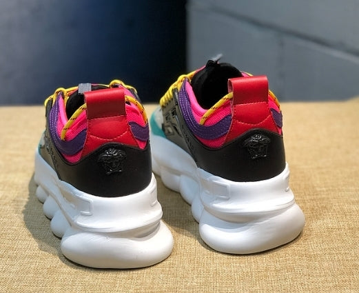  les sneakers Versace Femme sont un témoignage de l'engagement de Versace à combiner style et extravagance. Exceptionnel 