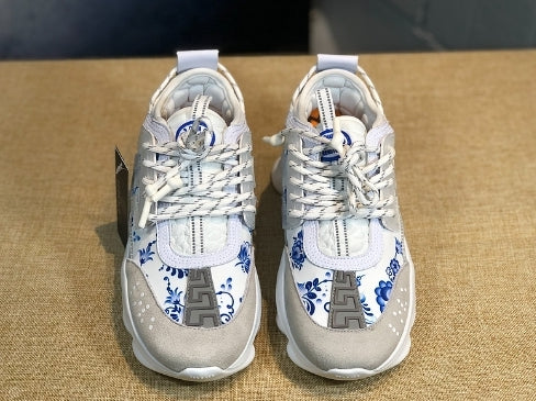  les sneakers Versace Femme sont un témoignage de l'engagement de Versace à combiner style et extravagance. Exceptionnel 