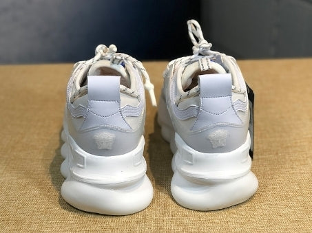  les sneakers Versace Femme sont un témoignage de l'engagement de Versace à combiner style et extravagance. Exceptionnel 