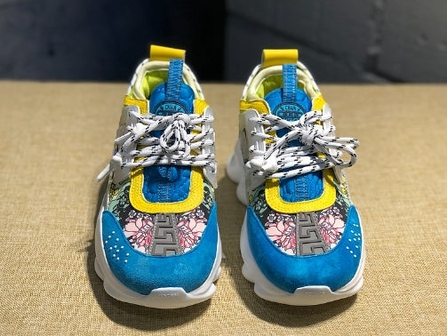  les sneakers Versace Femme sont un témoignage de l'engagement de Versace à combiner style et extravagance. Exceptionnel 