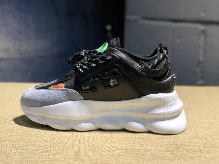  les sneakers Versace Femme sont un témoignage de l'engagement de Versace à combiner style et extravagance. Exceptionnel 