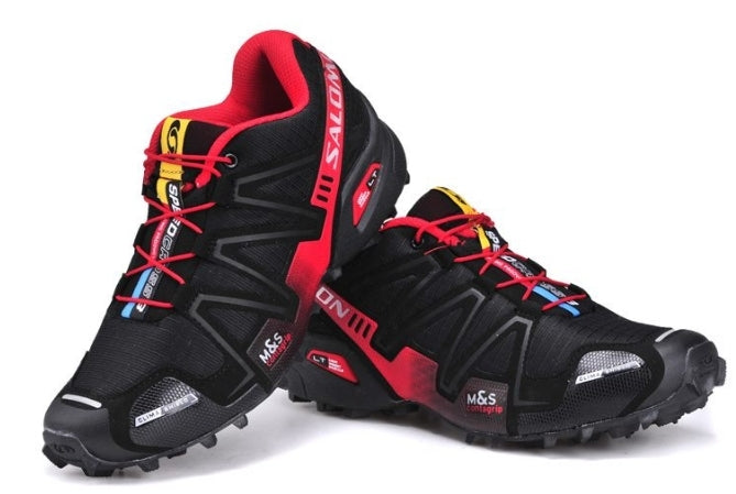 Les baskets Salomon Speed Cross III 1 Femme sont un témoignage de l'engagement de Salomon à combiner style et innovation.