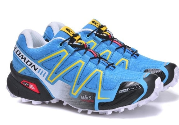 Les baskets Salomon Speed Cross III 1 Femme sont un témoignage de l'engagement de Salomon à combiner style et innovation.