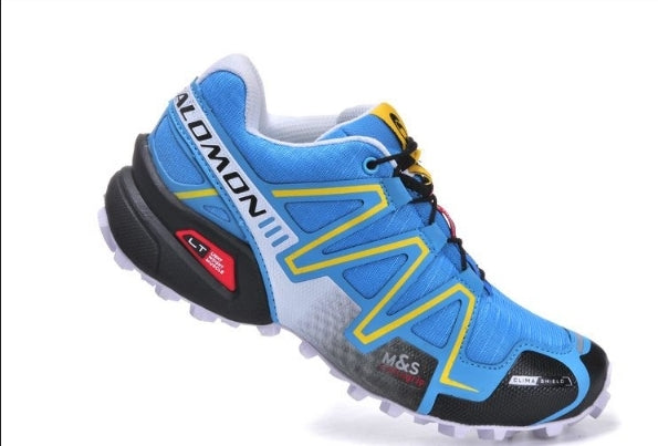 Les baskets Salomon Speed Cross III 1 Femme sont un témoignage de l'engagement de Salomon à combiner style et innovation.