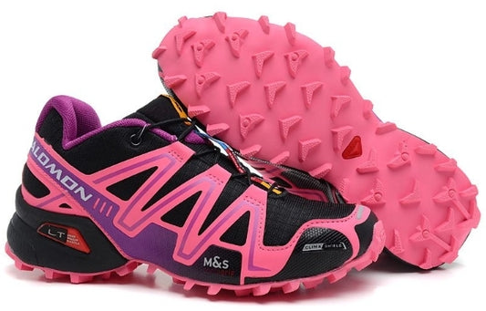 Les baskets Salomon Speed Cross III 1 Femme sont un témoignage de l'engagement de Salomon à combiner style et innovation.