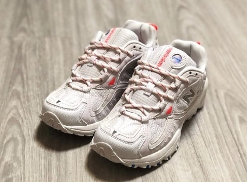 Les baskets New Balance Femme se démarquent par leur esthétique moderne et intemporelle, ainsi que par leur héritage sportif emblématique.