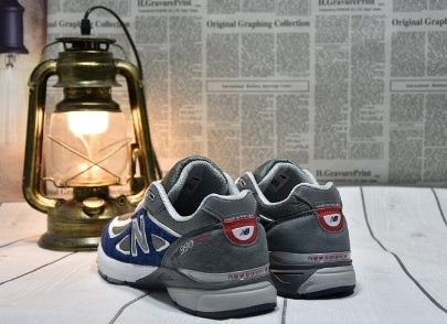 Les baskets New Balance Femme se démarquent par leur esthétique moderne et intemporelle, ainsi que par leur héritage sportif emblématique.