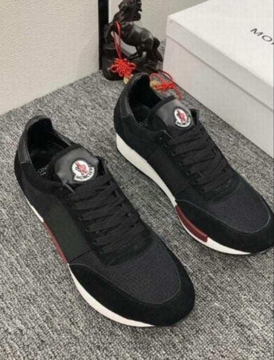 les sneakers Moncler Low Femme sont un témoignage de l'engagement de Moncler à combiner style et performance. Exceptionnel