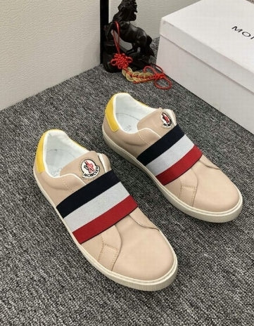 les sneakers Moncler Low Femme sont un témoignage de l'engagement de Moncler à combiner style et performance. Exceptionnel